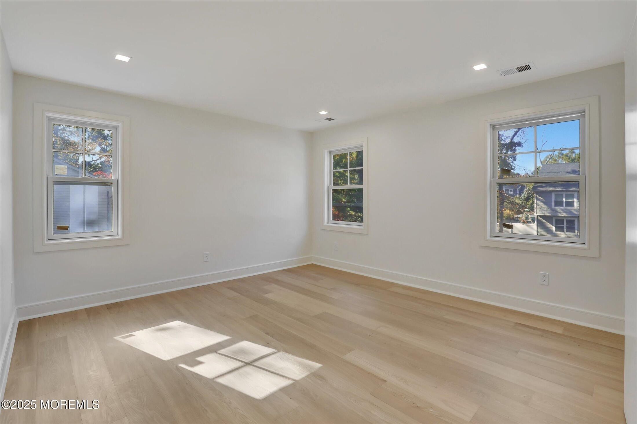 243 Woodcrest Road. Oakhurst, NJ 07755