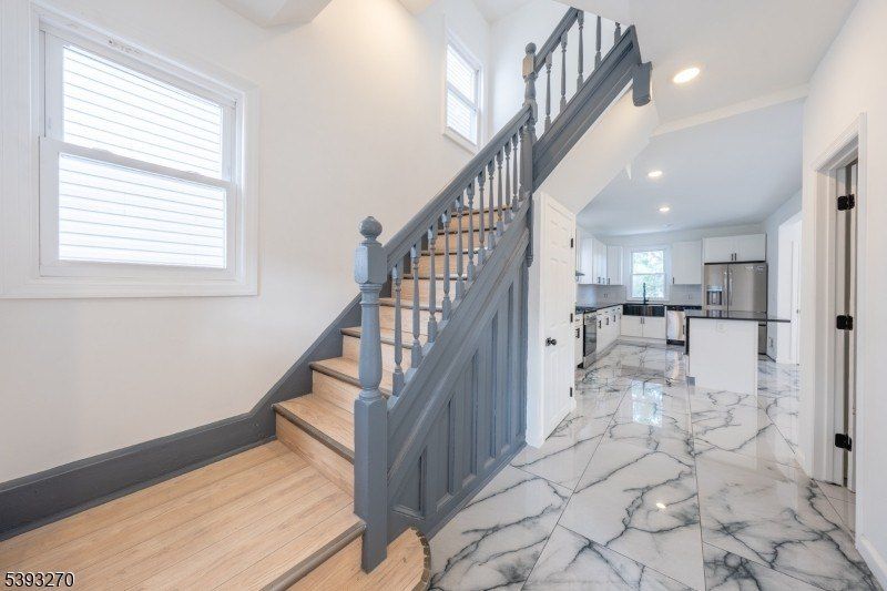 32 Palm St. Newark, NJ 07106