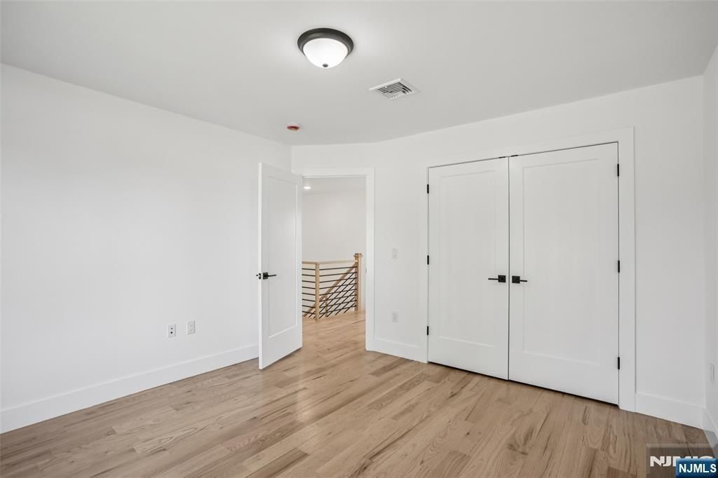 312 Lambert. Northvale, NJ 07647