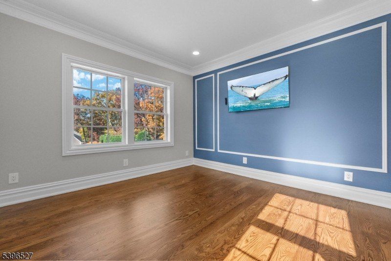 45 Dietrich Ln. Haledon, NJ 07508