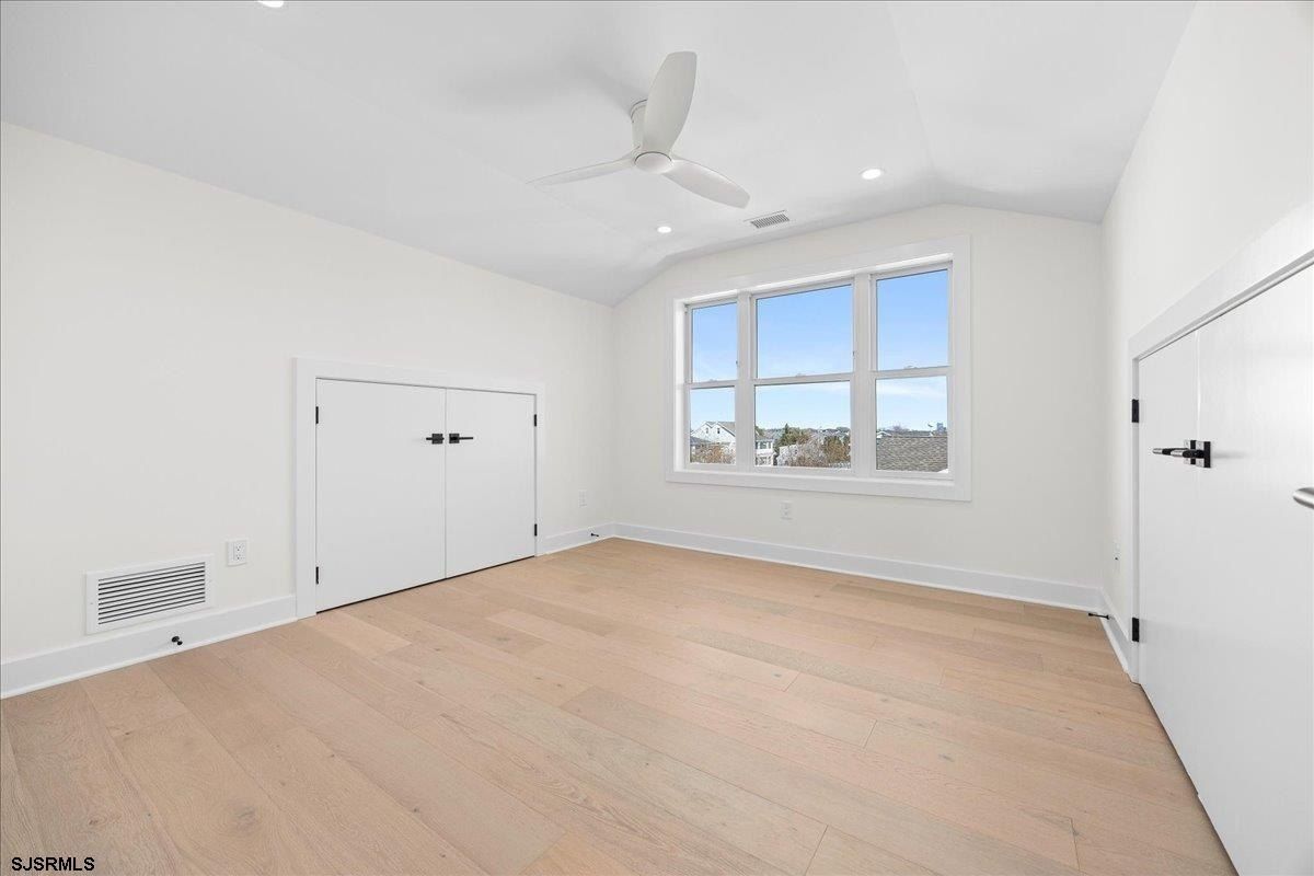 121 N Quincy Ave. Margate, NJ 08402