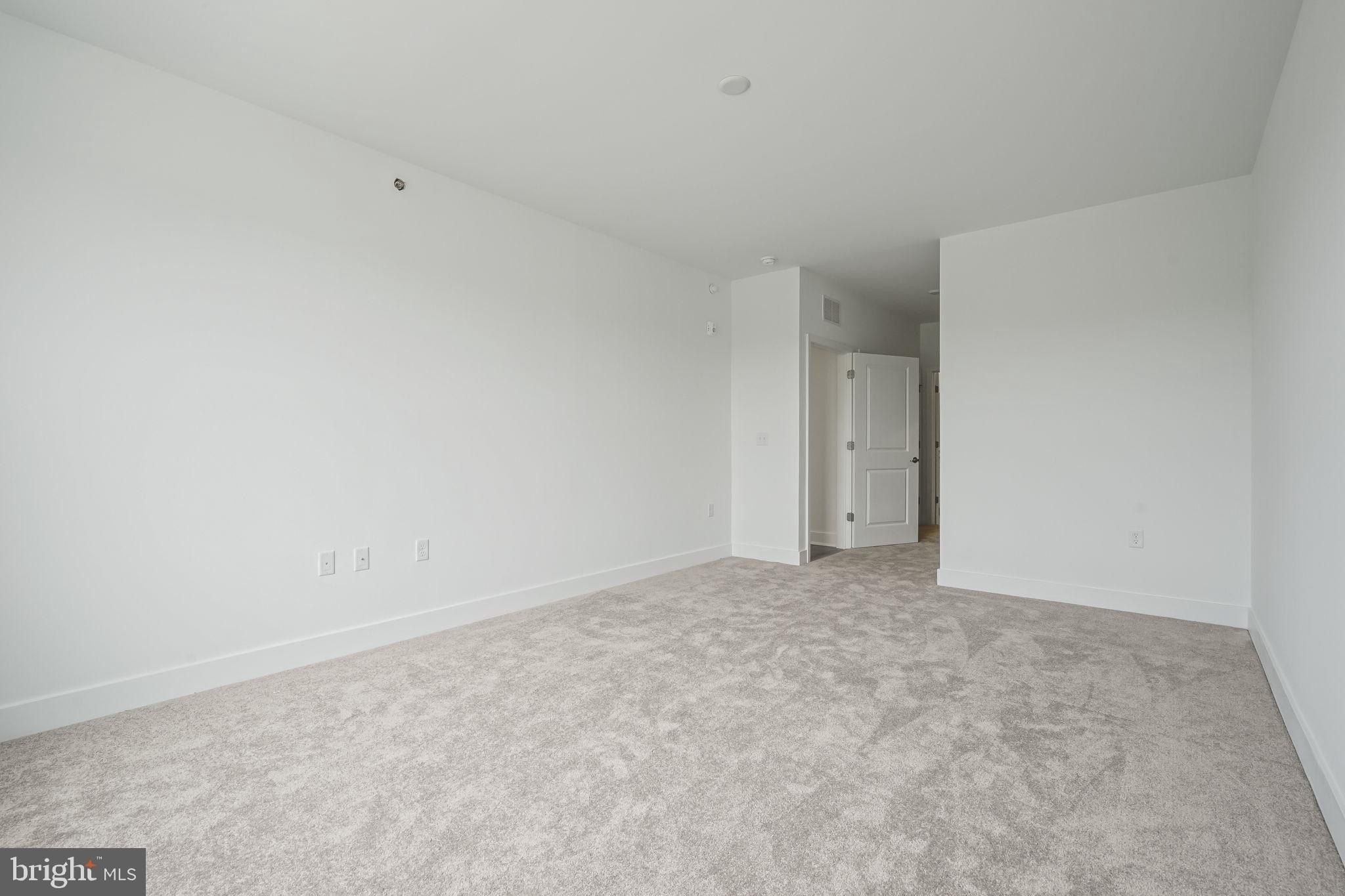 27201 Radford Ct. Monroe Twp, NJ 08831