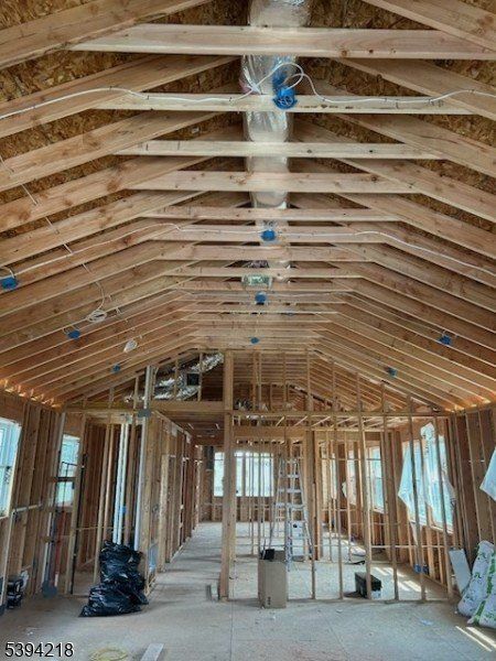 552 S 11Th St. Newark, NJ 07103