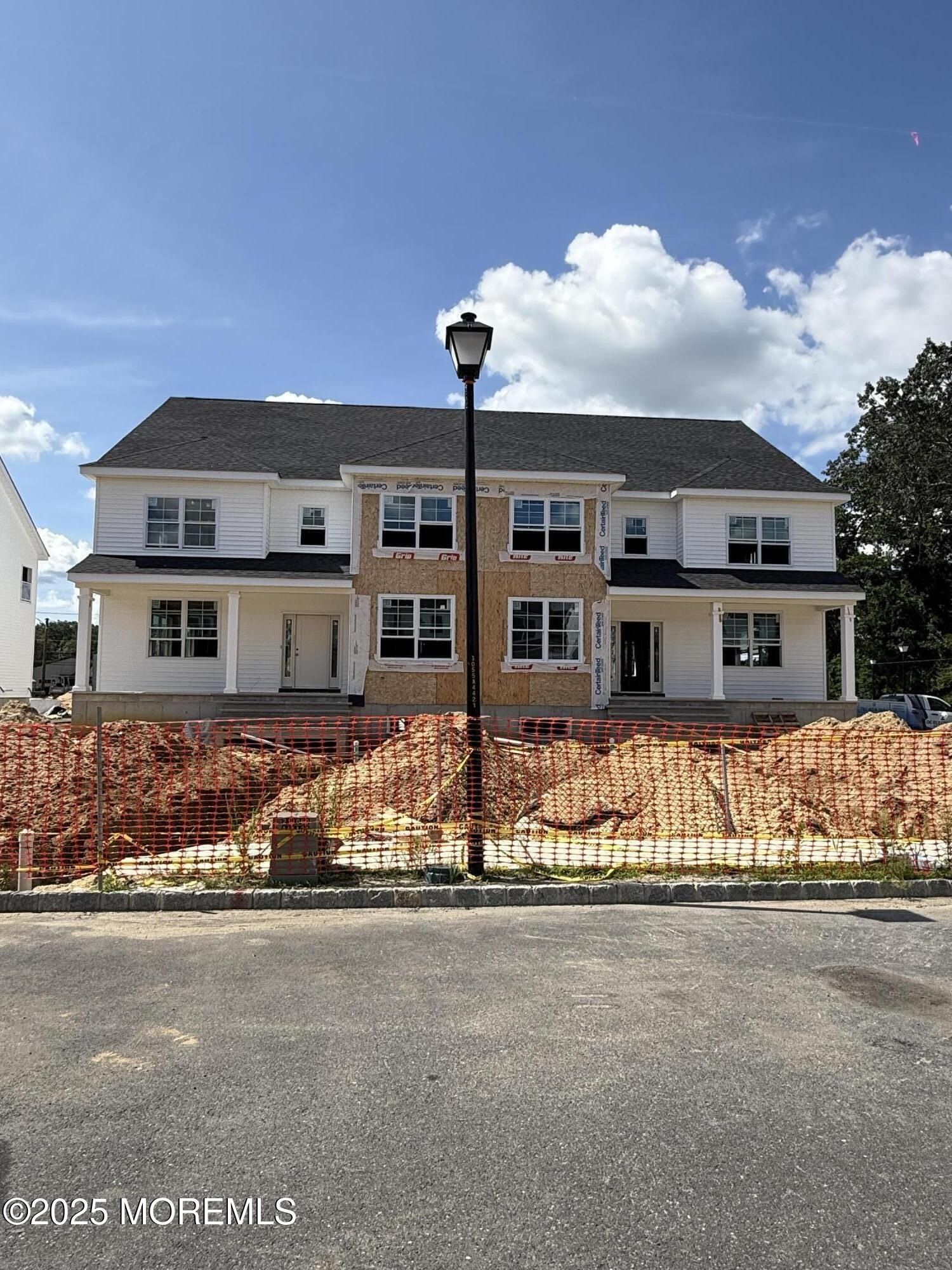 6 Holden Square. Lakewood, NJ 08701