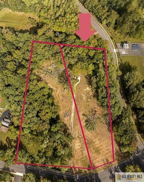 372 Matchaponix Road. Monroe Township, NJ 08831