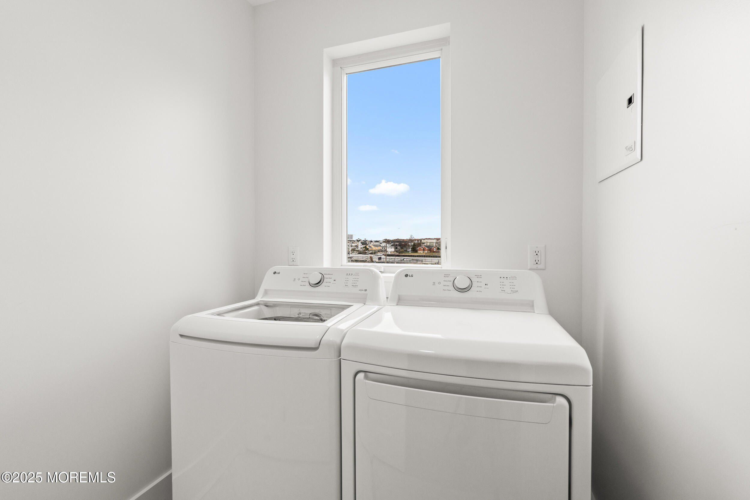 9 South Street. Sea Bright, NJ 07760