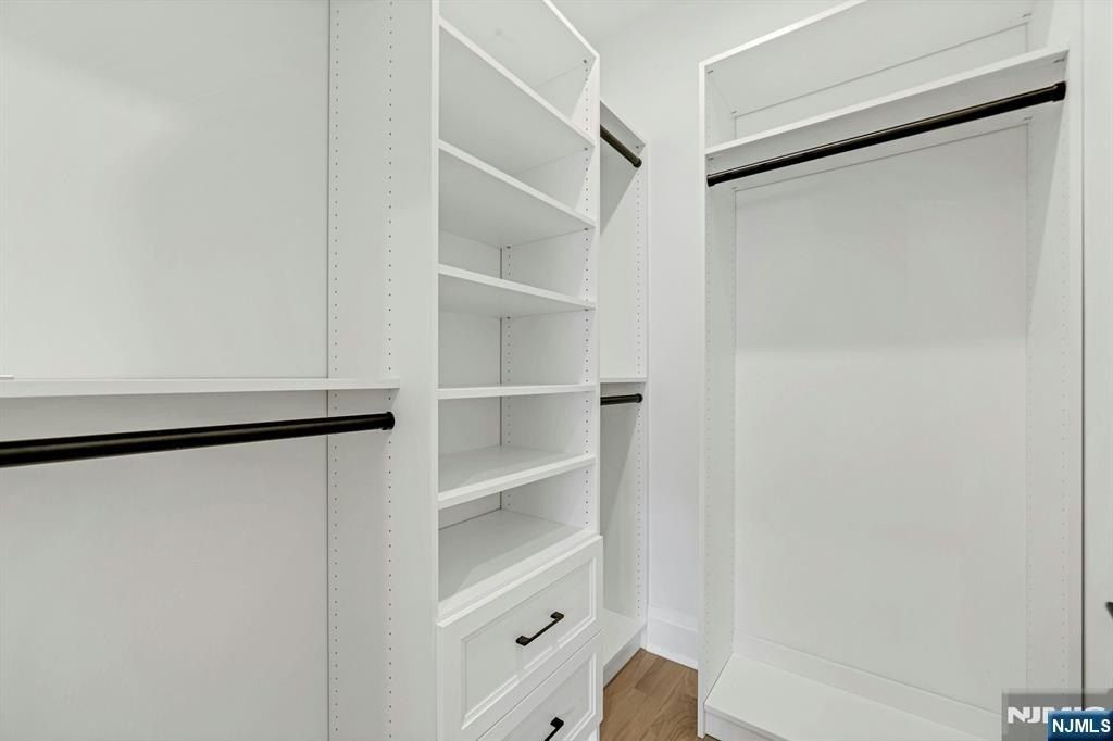 206 Peterson Place. Ramsey, NJ 07446