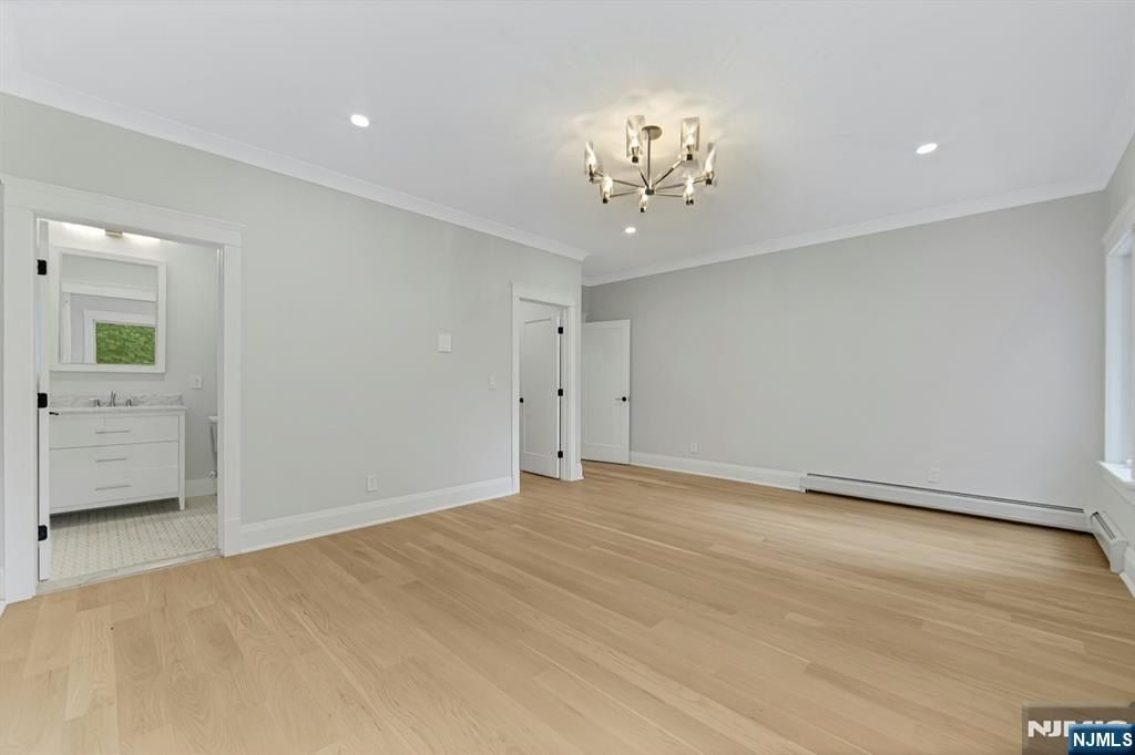 206 Peterson Place. Ramsey, NJ 07446