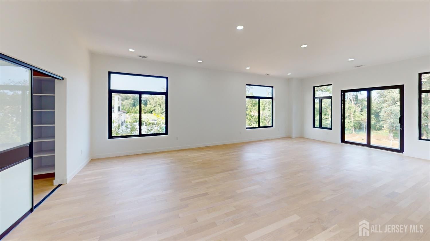 93 Buckley Road. Marlboro, NJ 07746