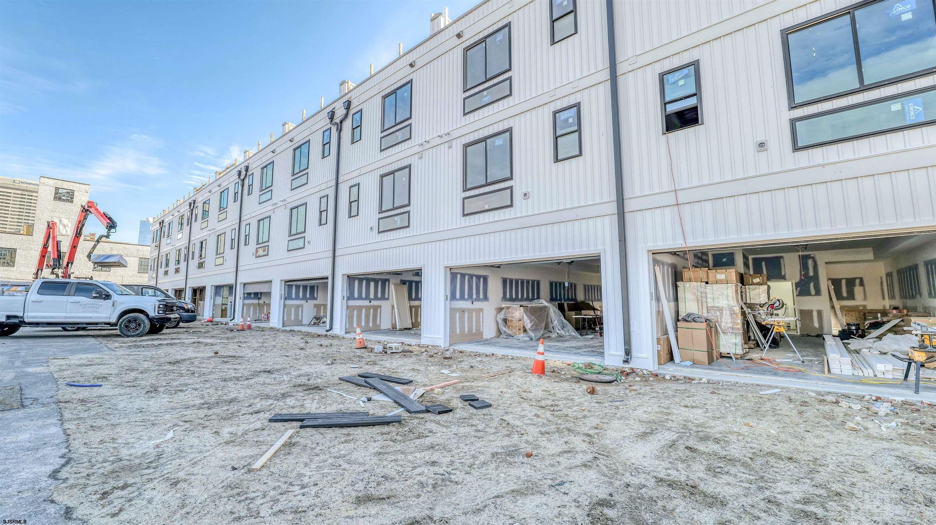 107 S Kentucky Ave. Atlantic City, NJ 08401