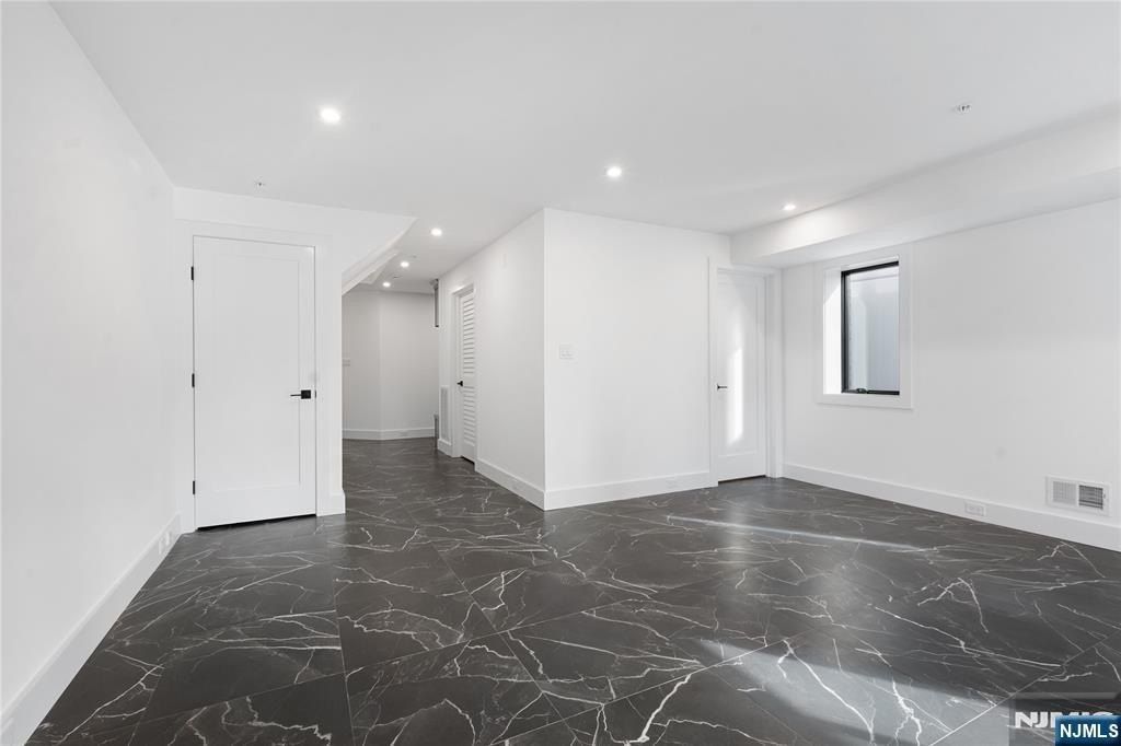 460 Greenmount Avenue. Cliffside Park, NJ 07010