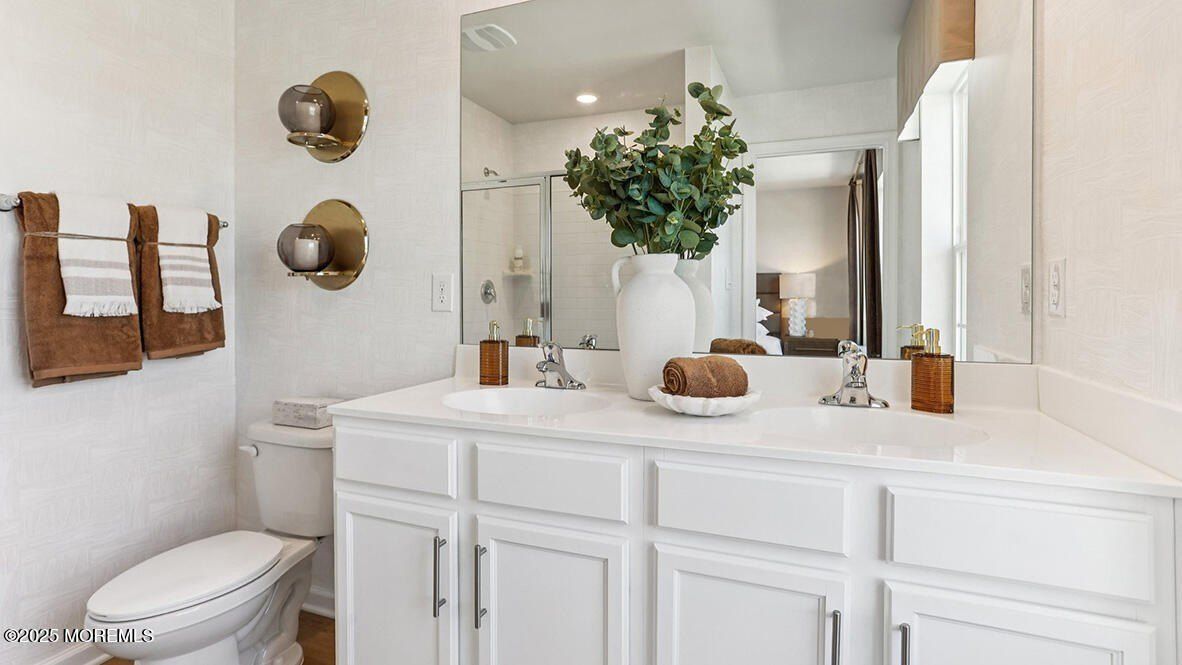 37 Baybreeze Drive. Waretown, NJ 08758