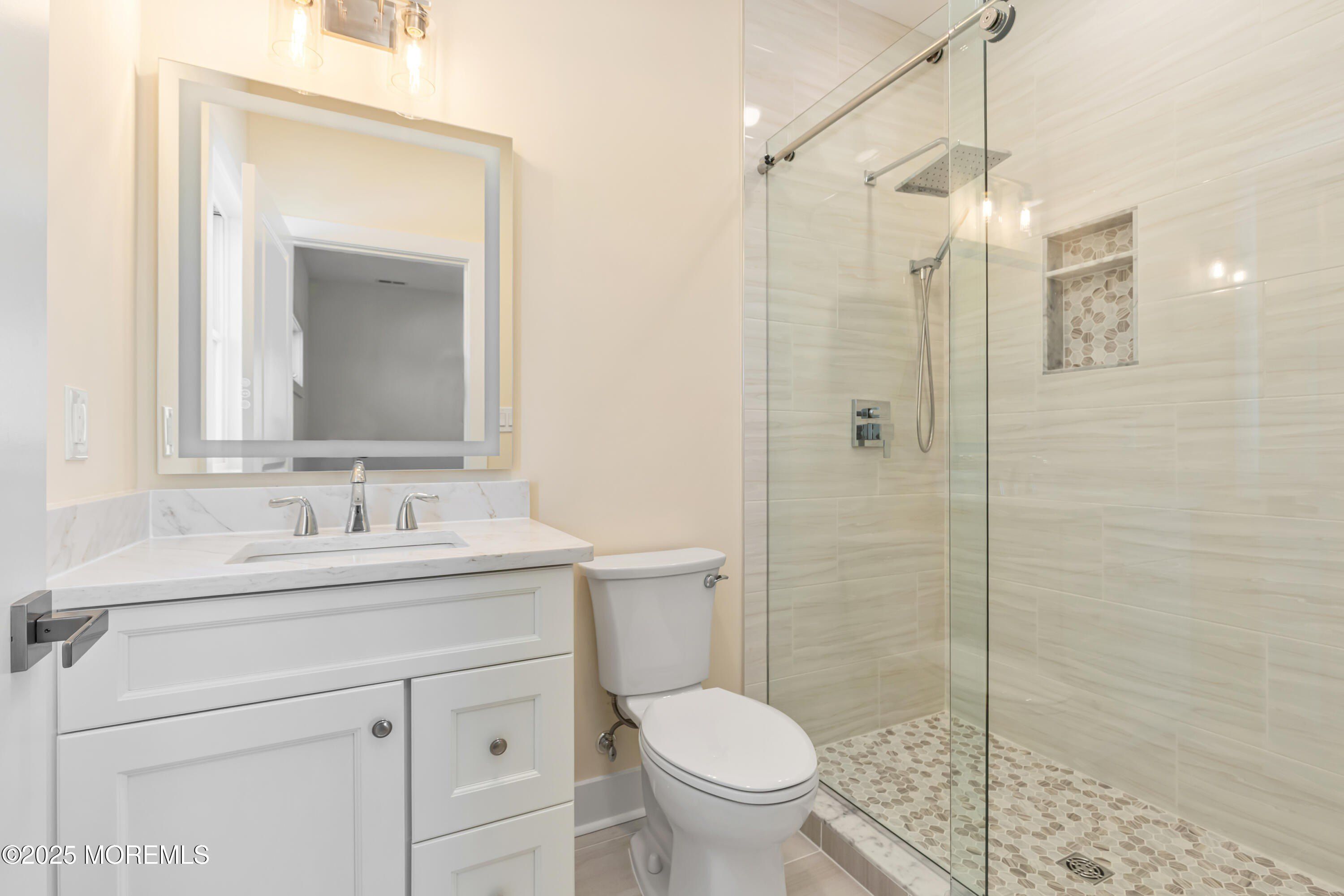 370 Kingfisher Road. Tuckerton, NJ 08087