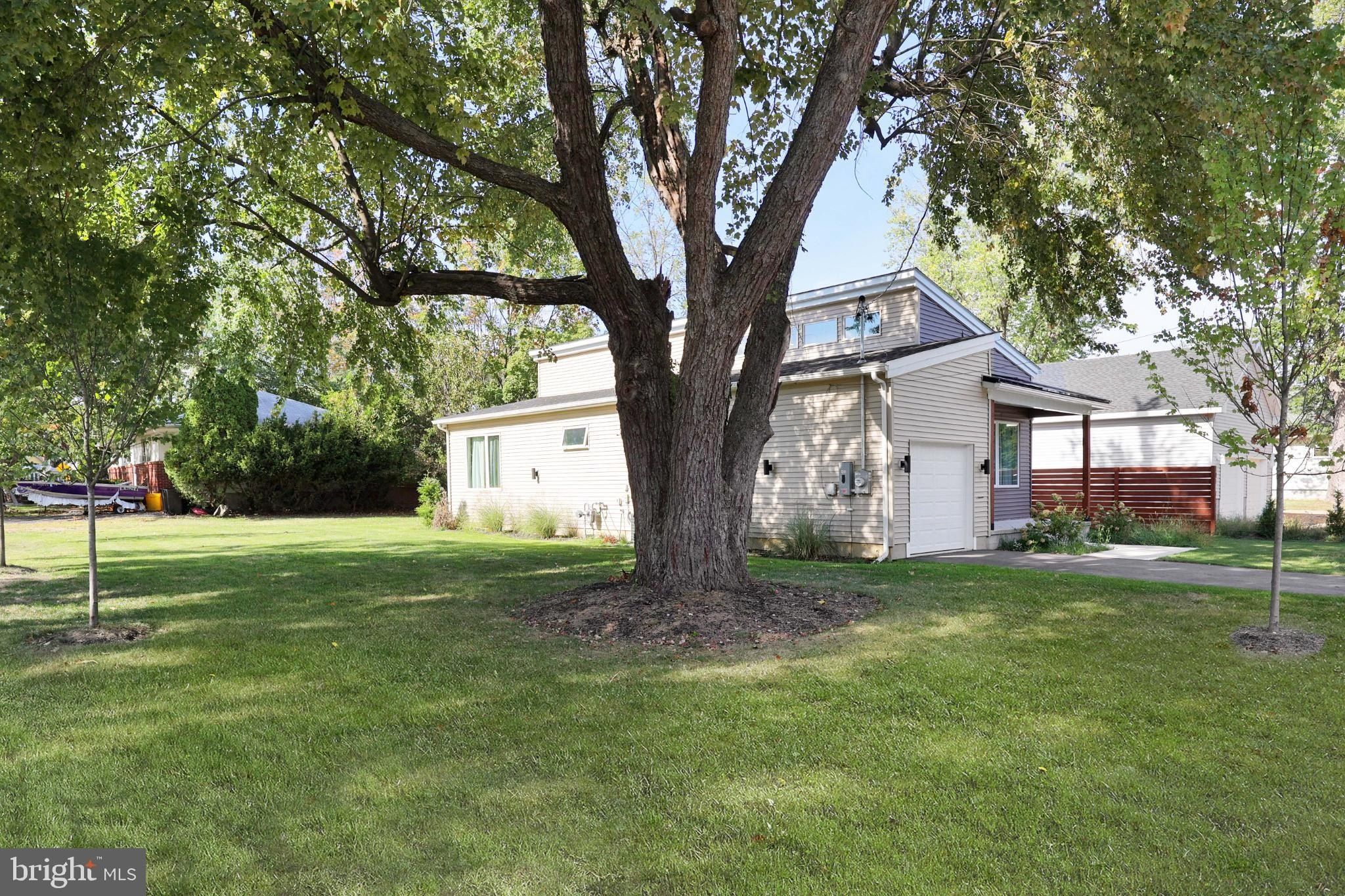 124 Hawthorne Avenue. Ewing, NJ 08638