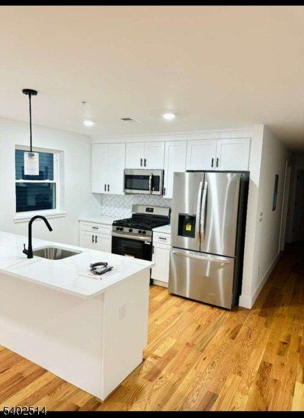 131 Hedden Ter. Newark, NJ 07108