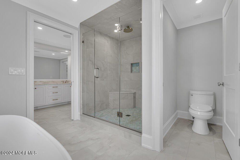 1581 Ocean Avenue. Mantoloking, NJ 08738