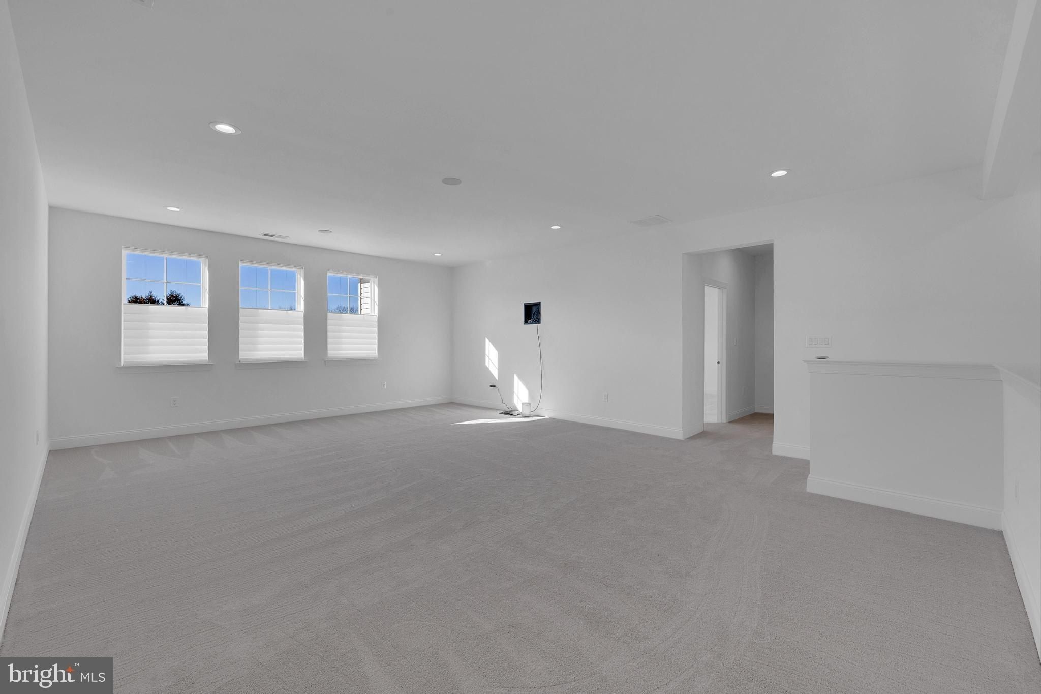 30 Ross. Cranbury, NJ 08512