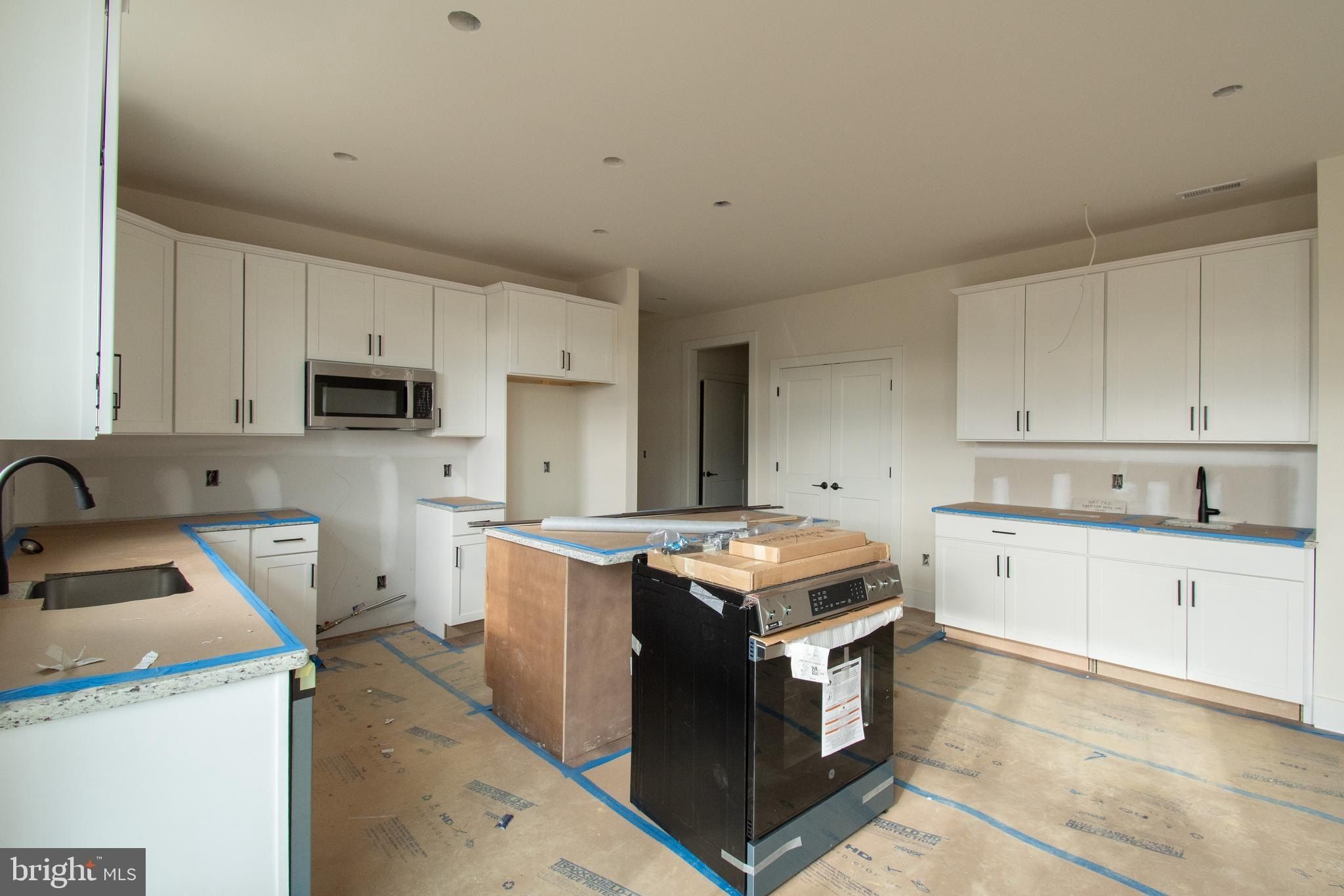 9 Redkist Drive. Mullica Hill, NJ 08062