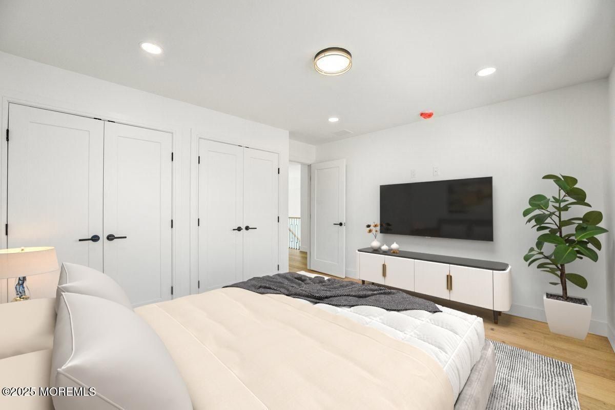 5 Shore Pine Drive. Brick, NJ 08723