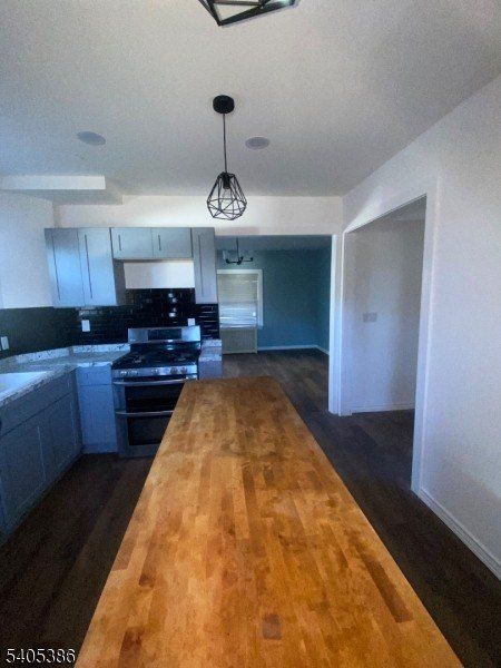 48 Laurel Ave. East Orange, NJ 07017