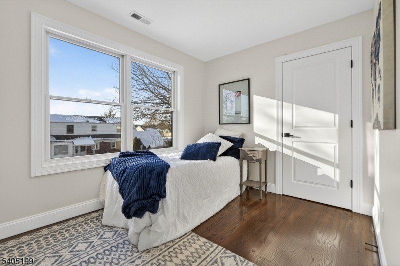 610 River Rd. Fair Lawn, NJ 07410