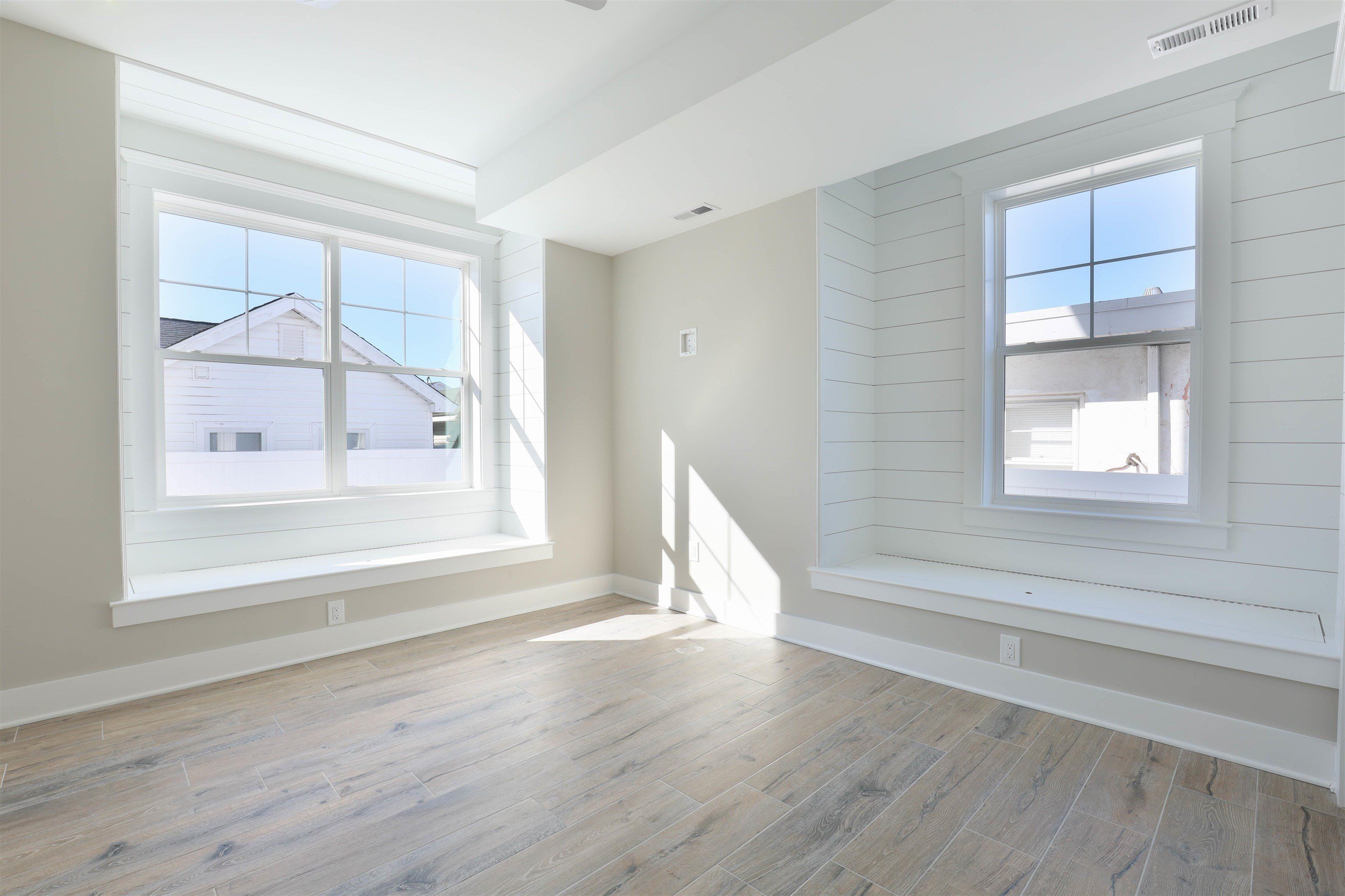 120 E Morning Glory. Wildwood Crest, NJ 08260