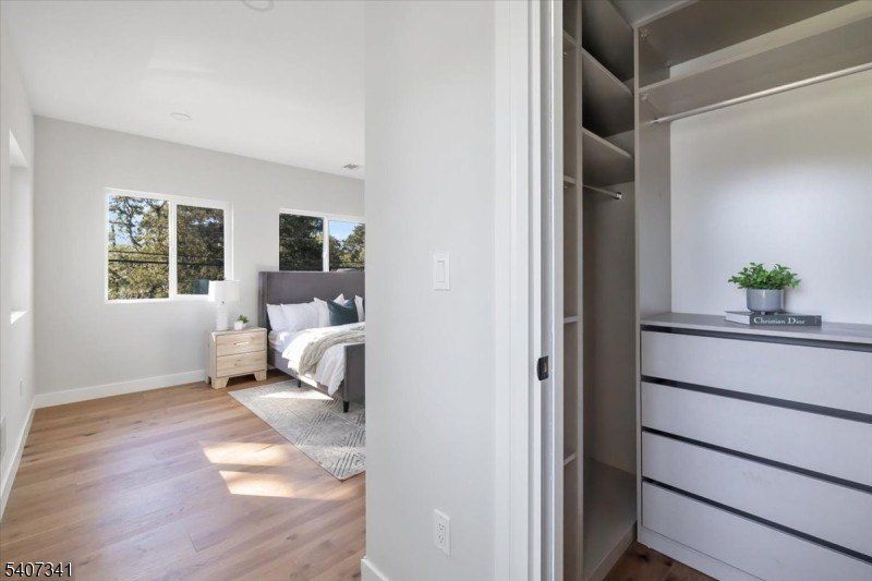 27 Sullivan Dr. Emerson, NJ 07630