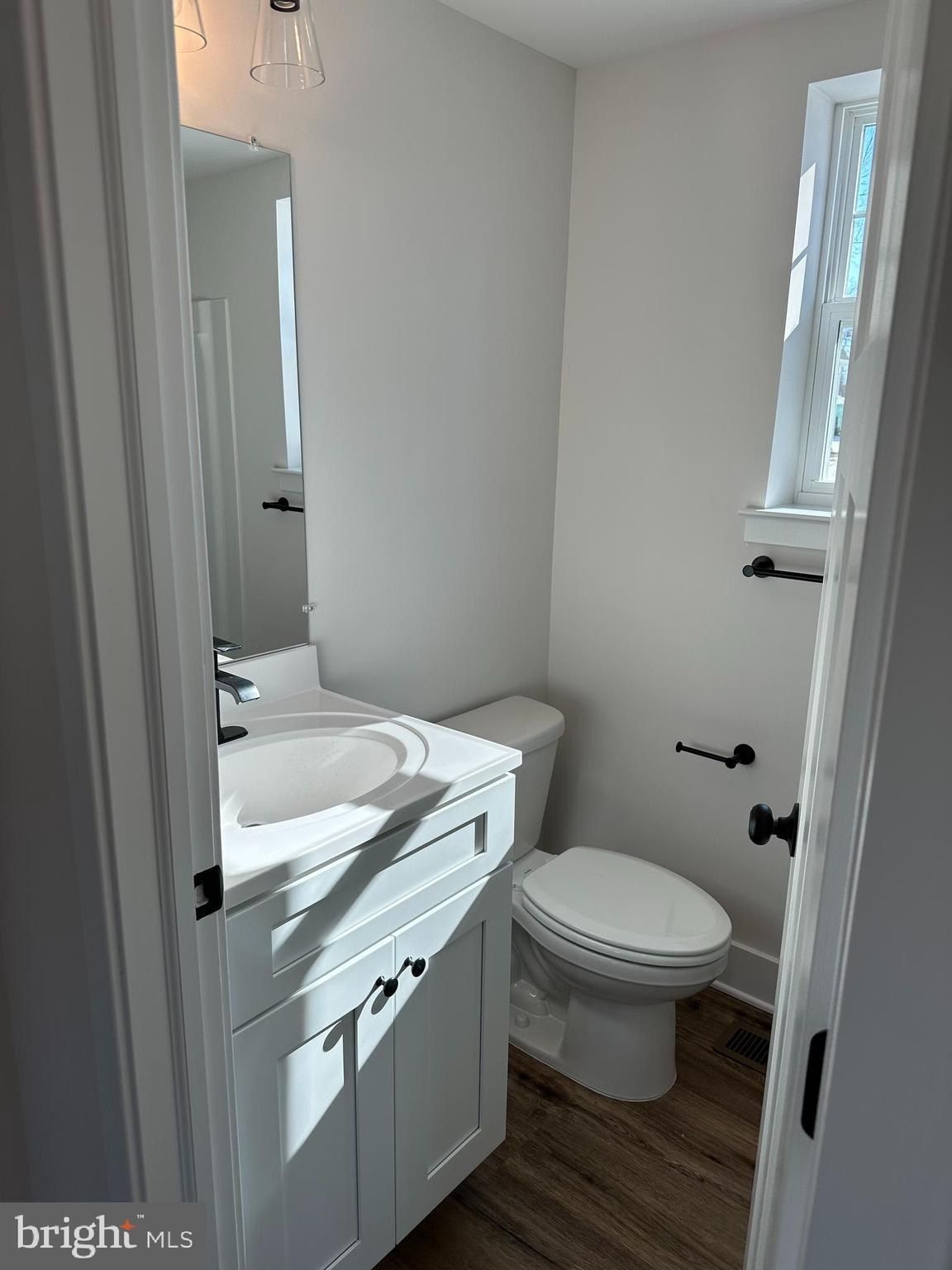 4 Morton Lane. Mantua, NJ 08051