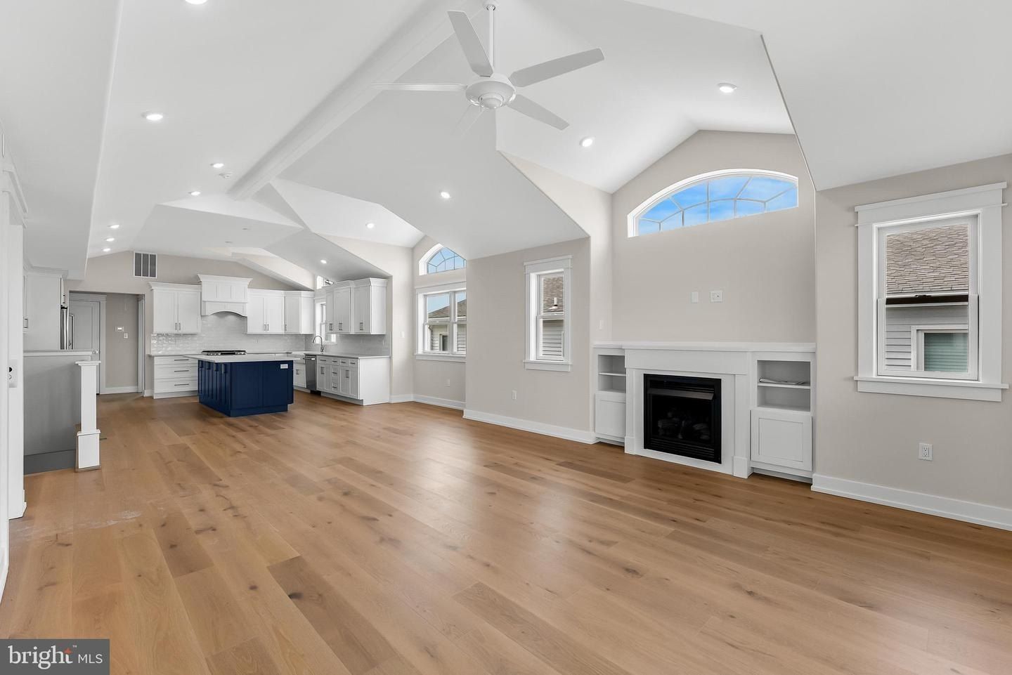 34 73Rd St West Unit. Sea Isle City, NJ 08243