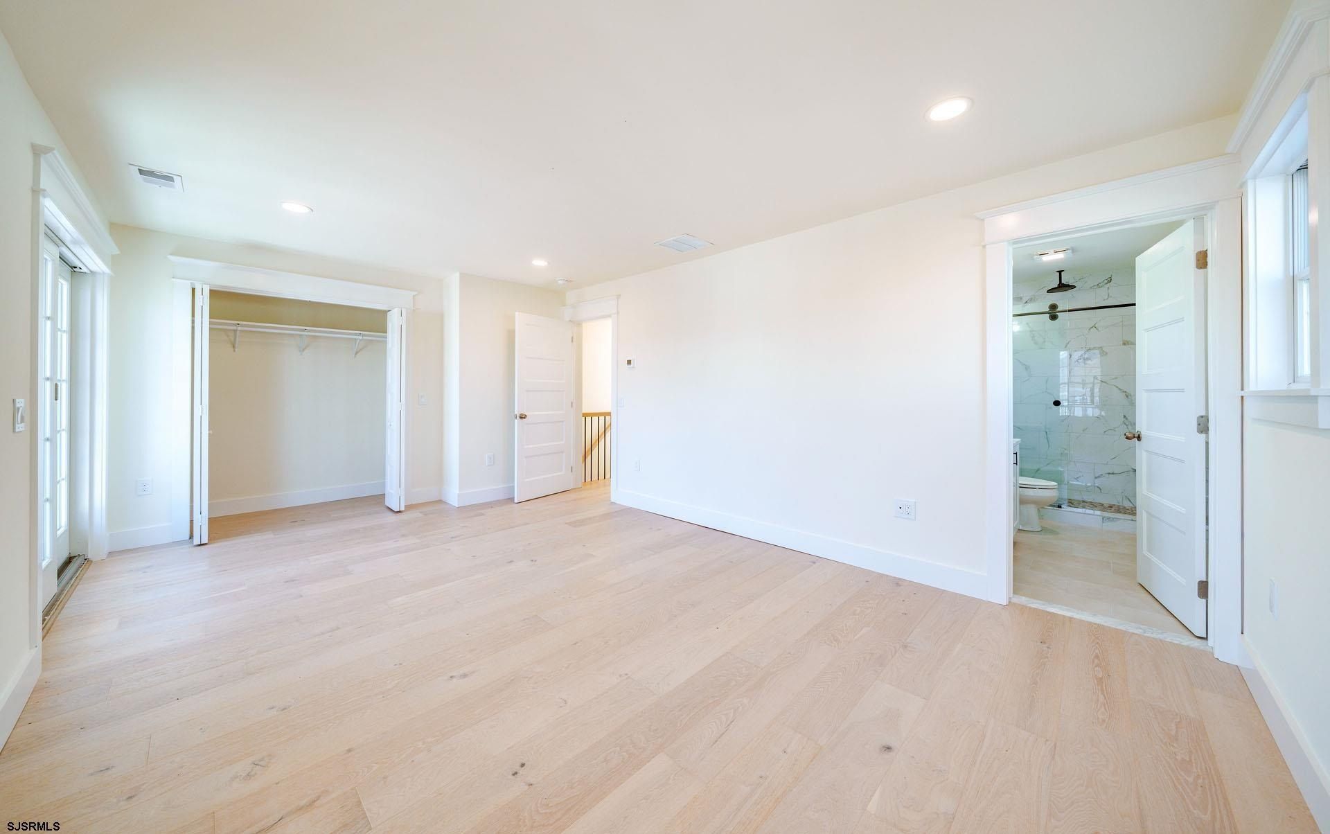 126 N New Haven. Ventnor, NJ 08406