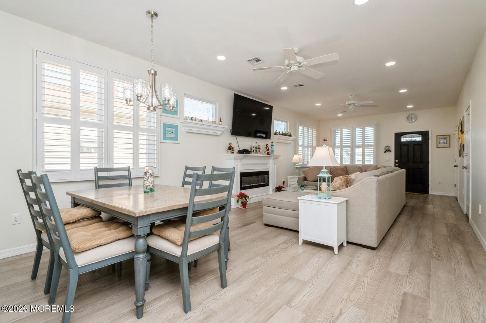 19 Longdenville Street. Toms River, NJ 08757