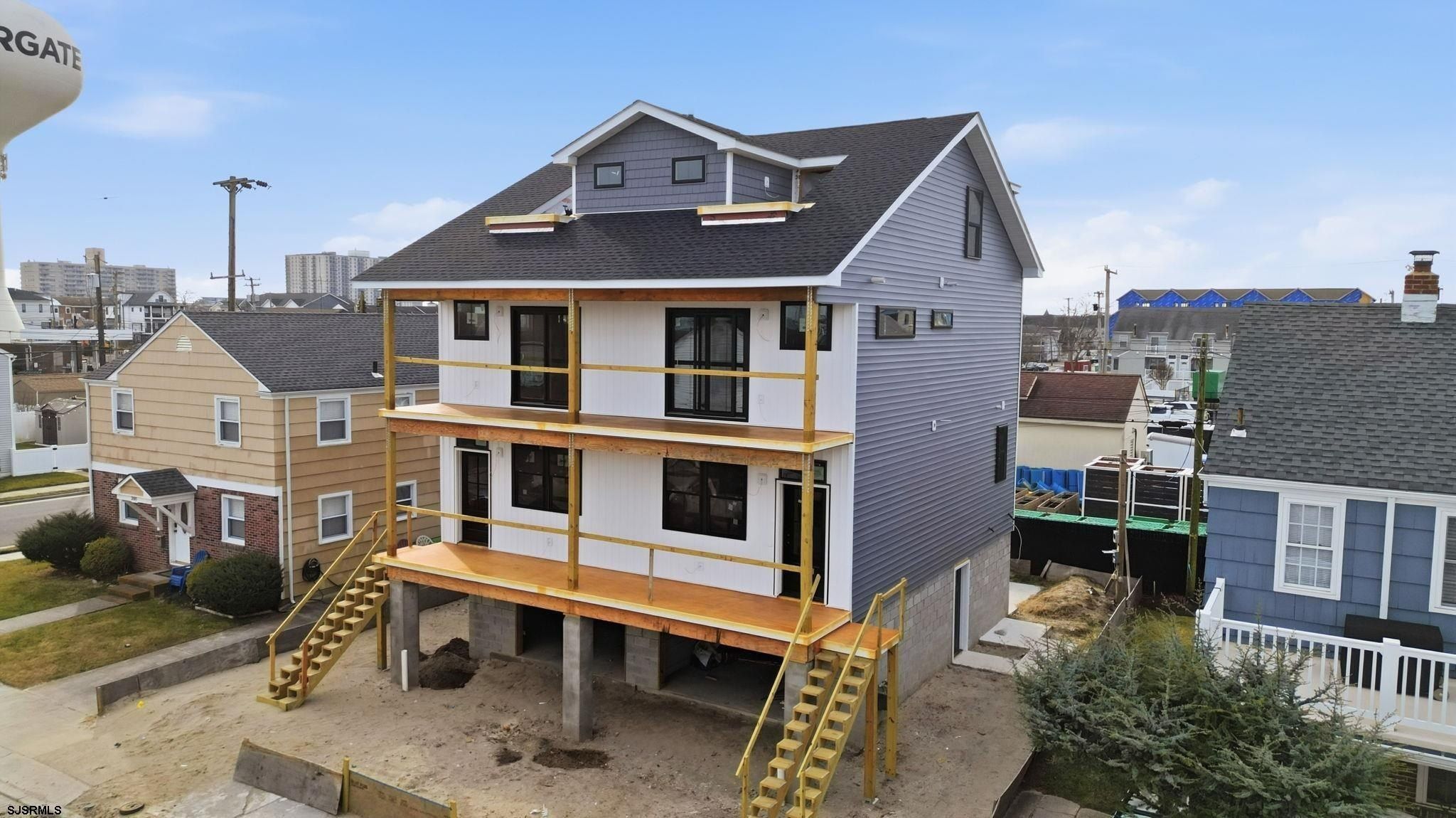 202 N Harding Ave. Margate, NJ 08402