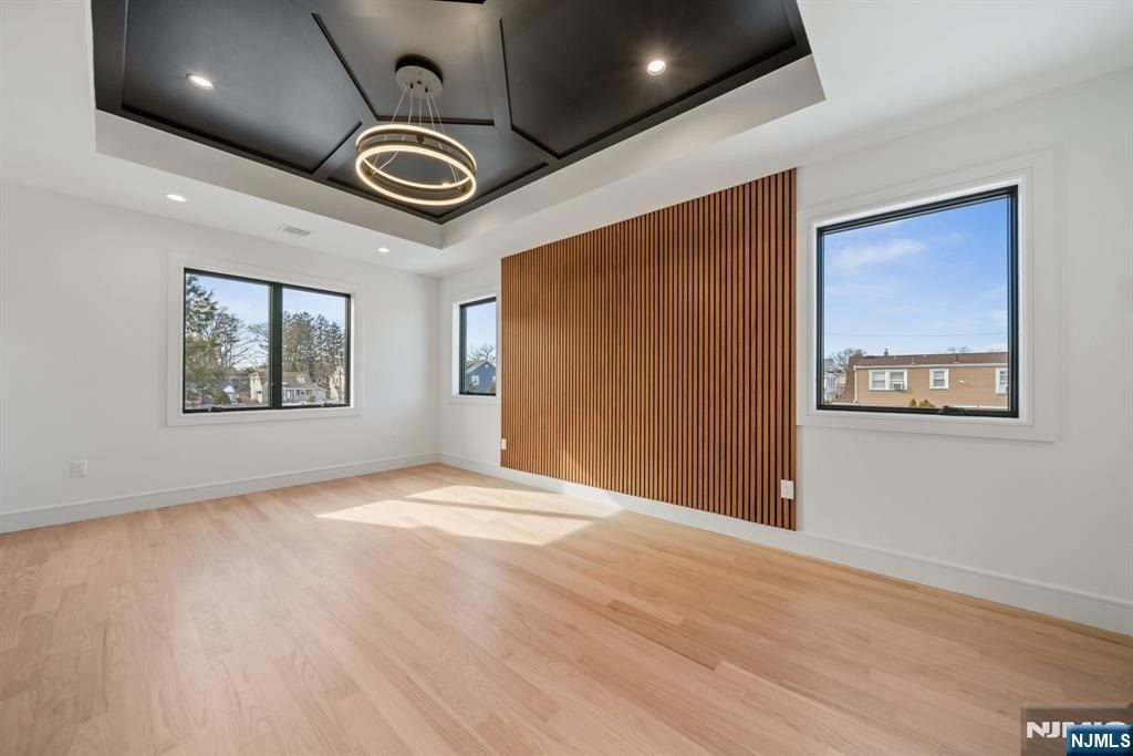 2317 Berkshire Road. Fair Lawn, NJ 07410