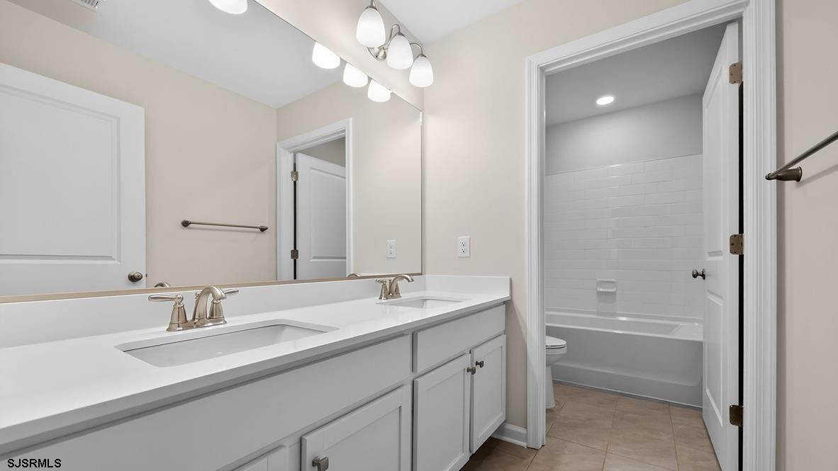 453 Bellevue Ave. Hammonton, NJ 08037