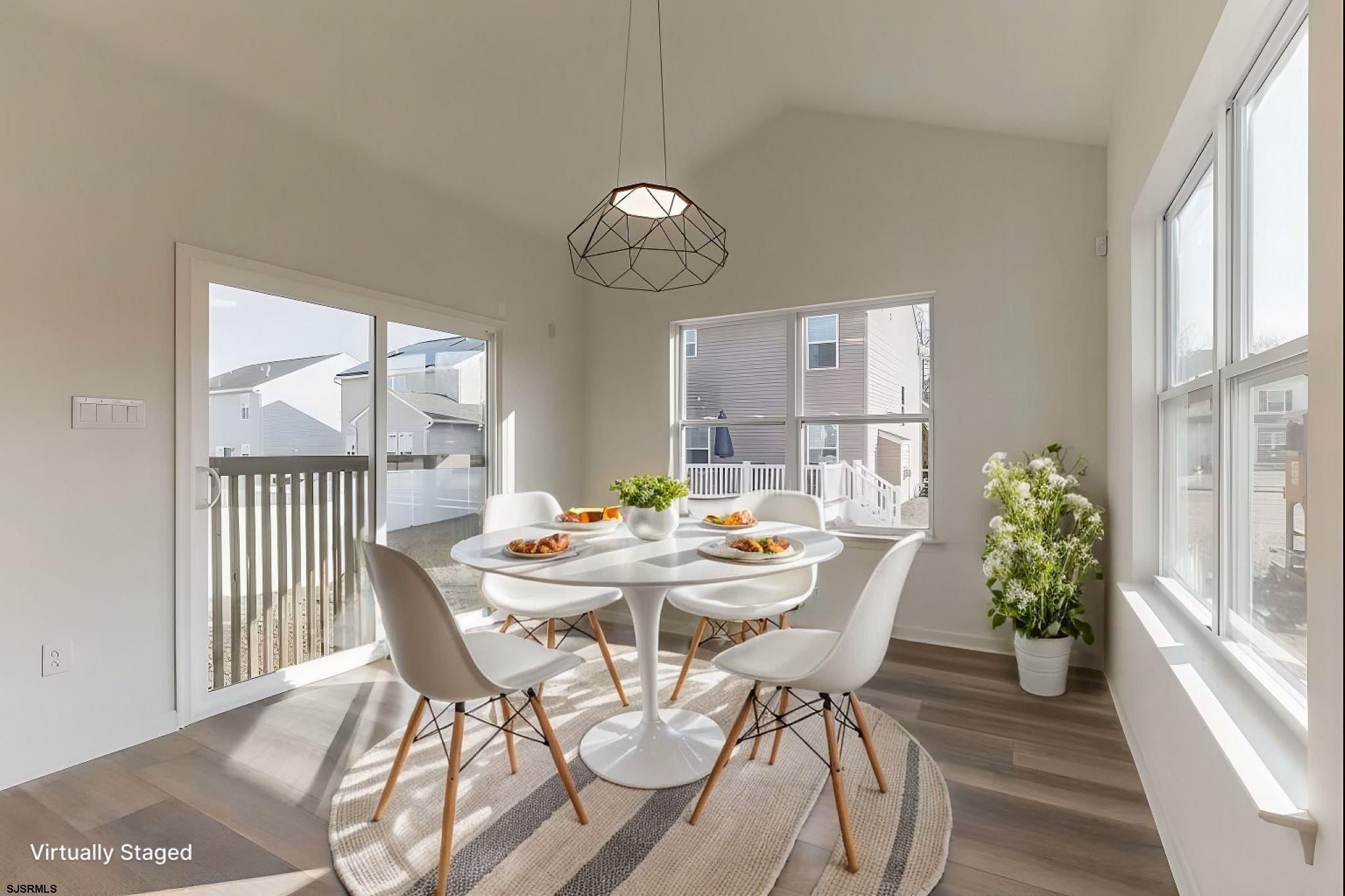 18 Ravenwood Dr E Dr. Cape May Court House, NJ 08210