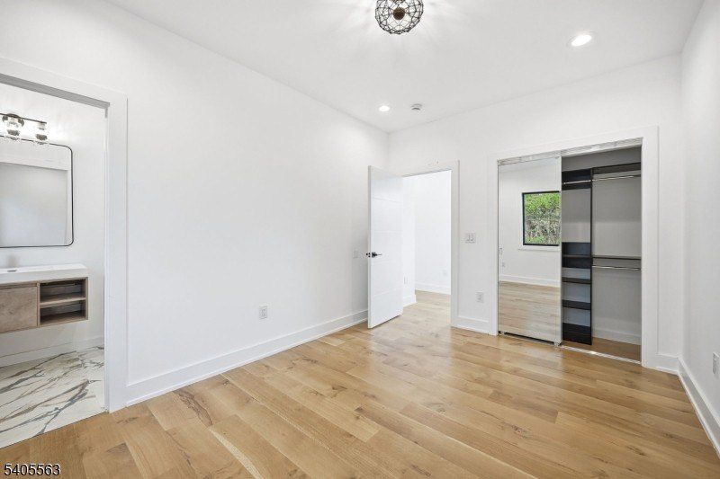 148 Great Hills Rd. Short Hills, NJ 07078