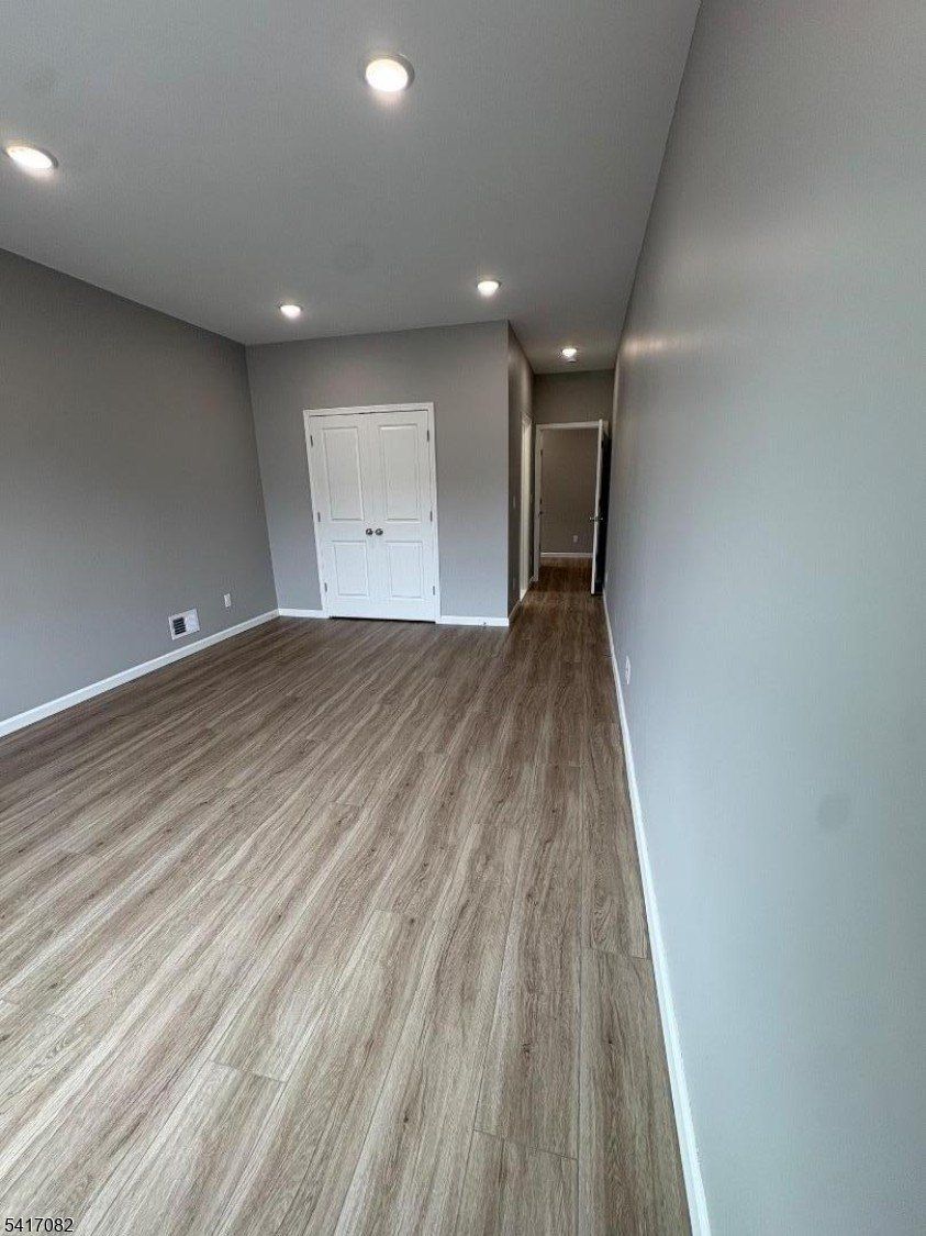 457 S 17Th St. Newark, NJ 07103