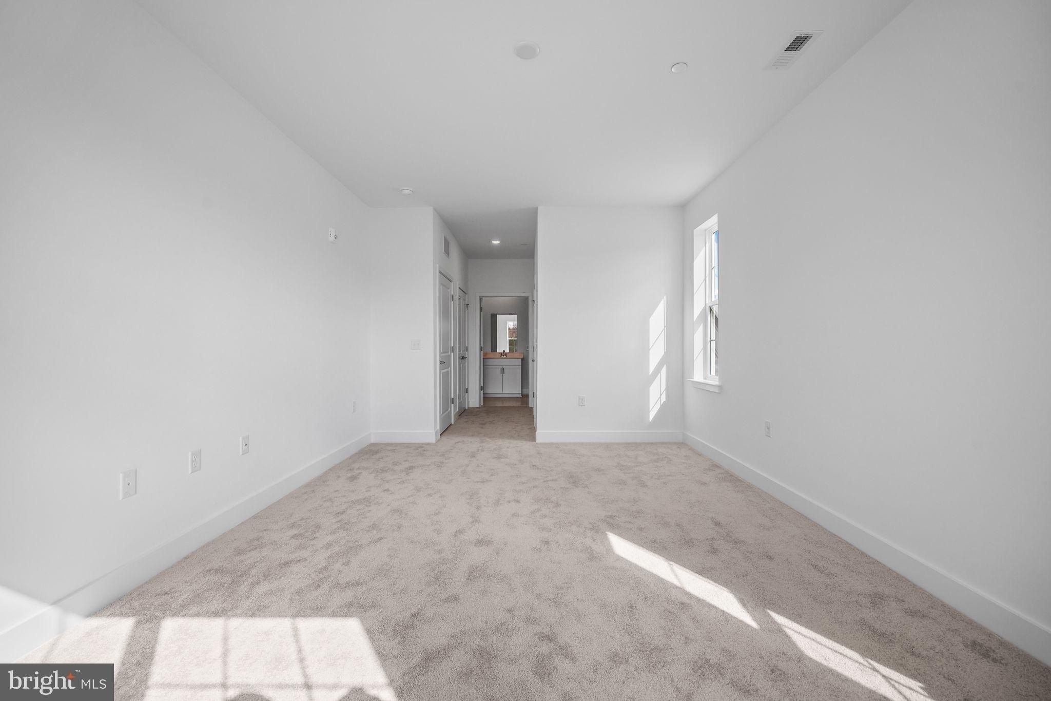 29101 Radford. Monroe Township, NJ 08831