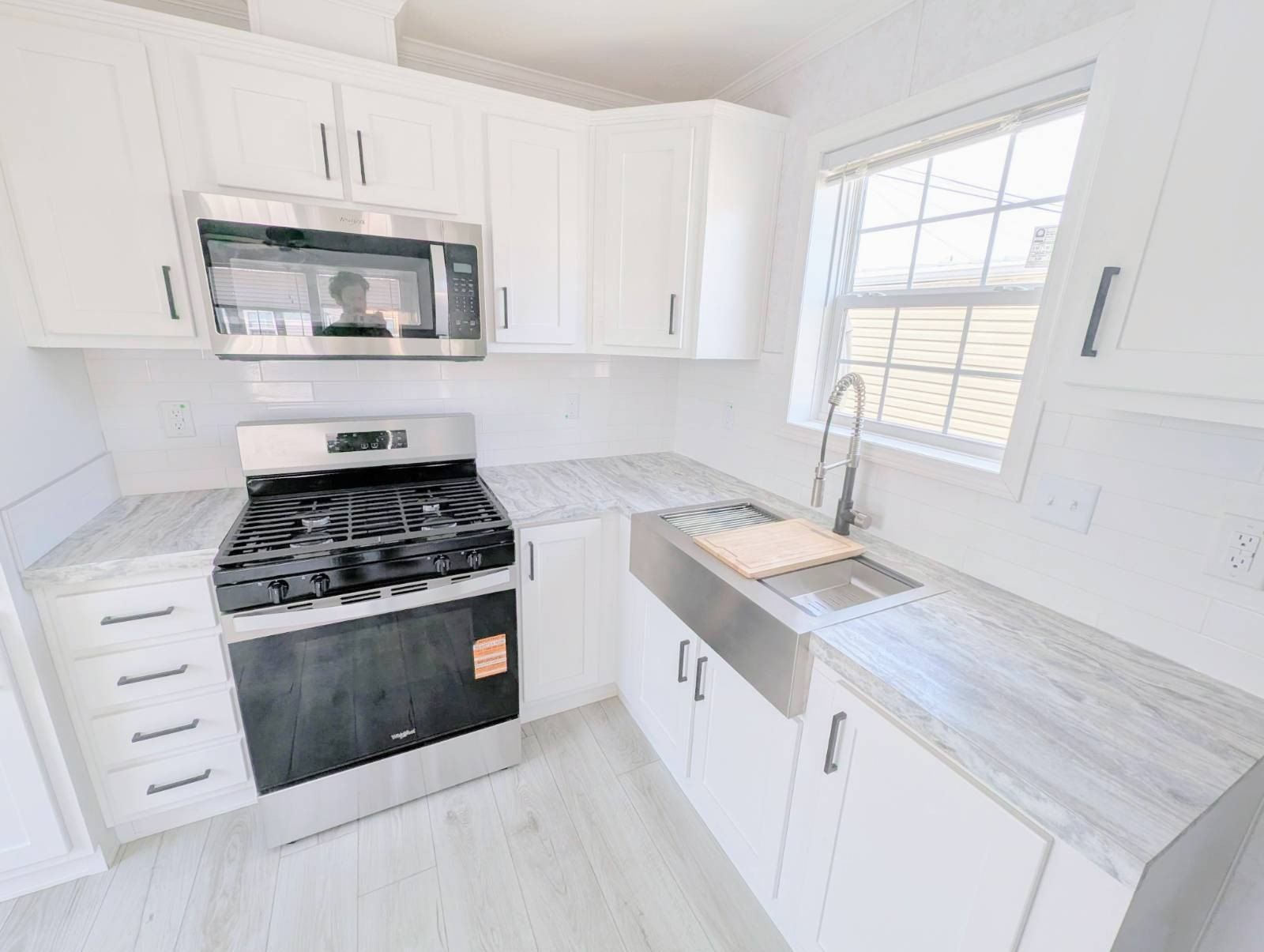 1501 Roosevelt Ave. Carteret, NJ 07008