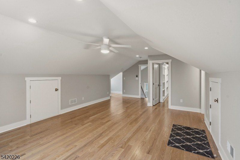 732 Embree Cres. Westfield, NJ 07090