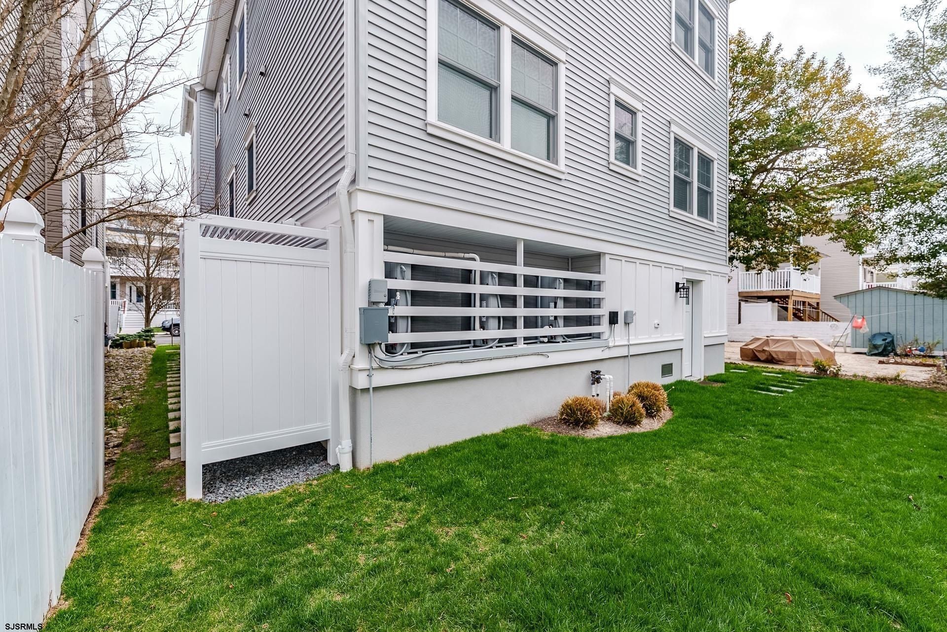 812 A Second Street. Ocean City, NJ 08226