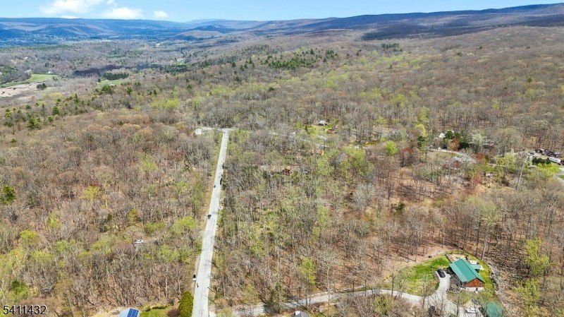 11 Oak Ridge Rd. Montague, NJ 07827