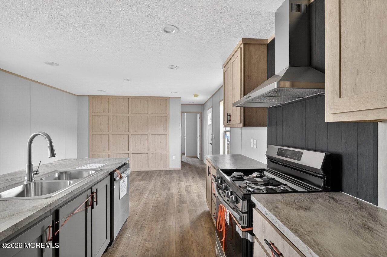 228 Maple Street. Robbinsville, NJ 08691