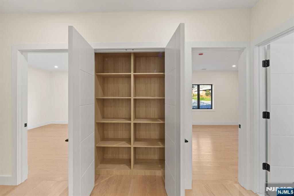 61 Edgewater Road. Cliffside Park, NJ 07010