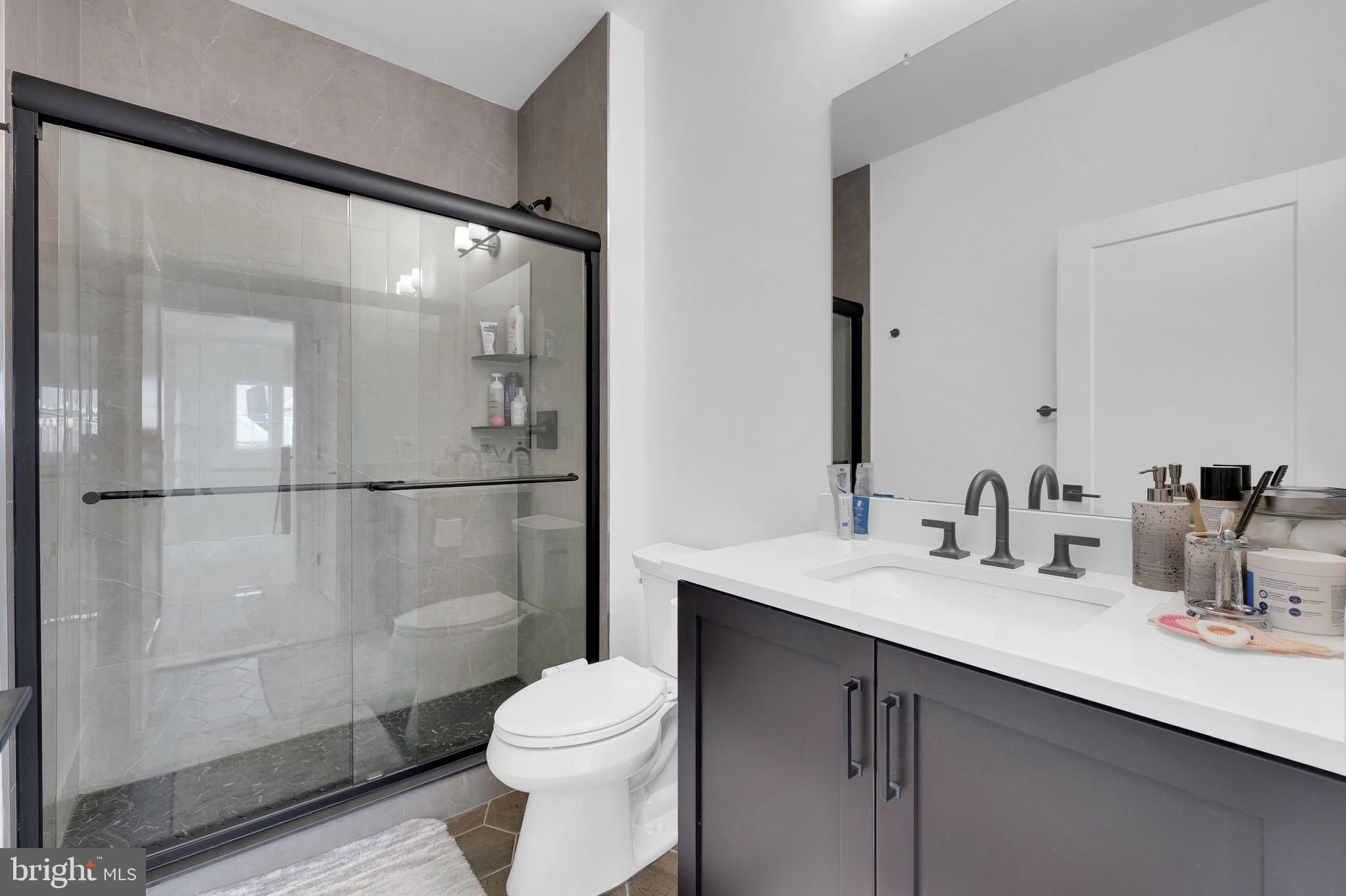 72 Ross Lane. Cranbury, NJ 08512