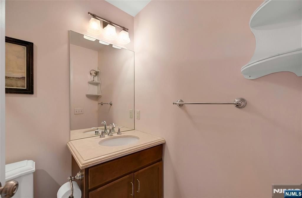 Broadway. Norwood, NJ 07648