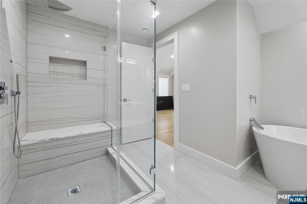 Engleside Street. Cresskill, NJ 07626