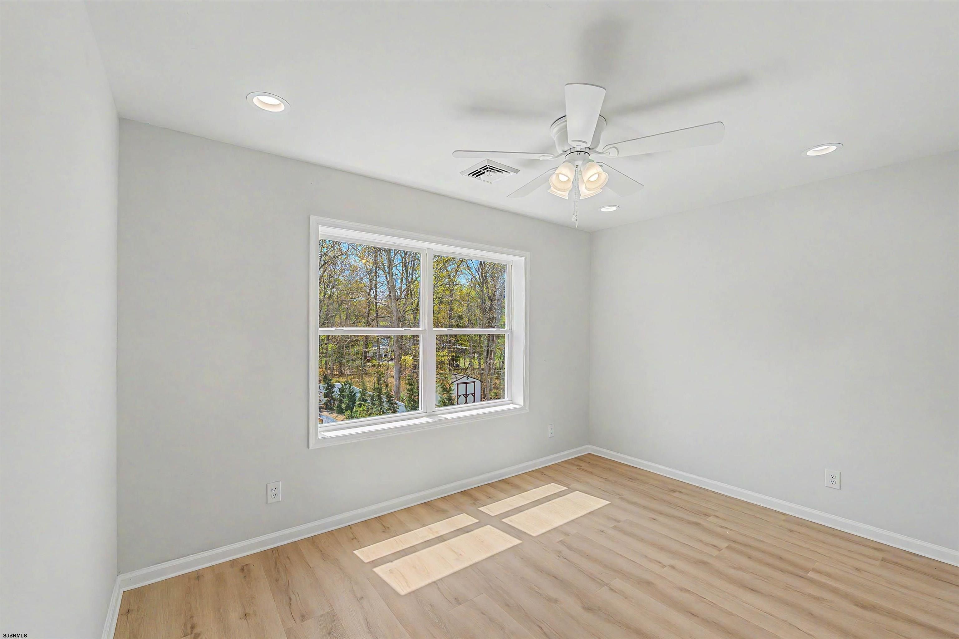 4011 Ridge Ave. Egg Harbor Township, NJ 08234