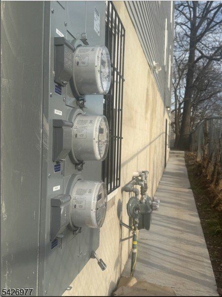 474 S 15Th Street. Newark, NJ 07103