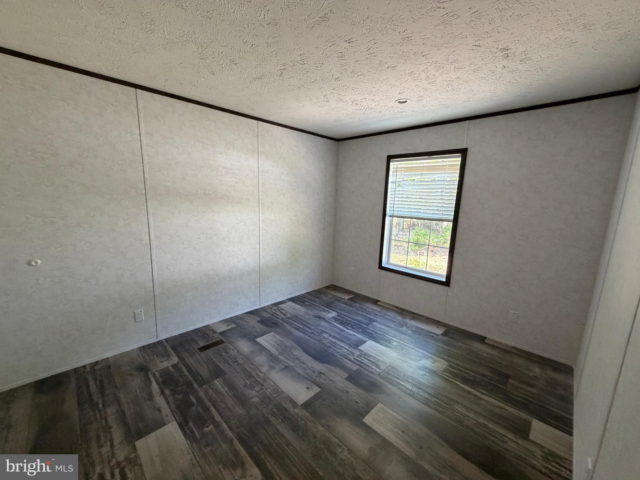 433 Poplar Road. Millville, NJ 08332